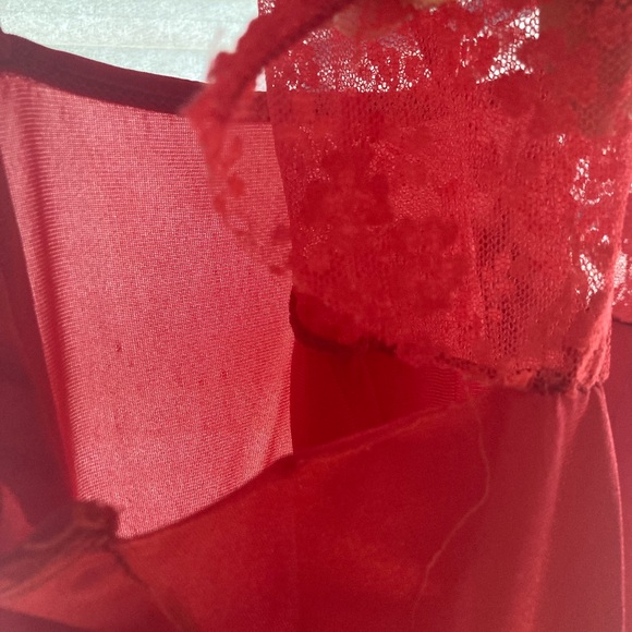 Women’s Nightgown Lingerie - Picture 3 of 5